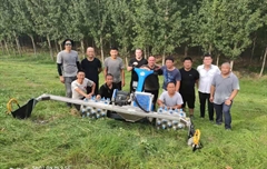 2019年，山東東營市黃河河務(wù)局采購一臺德國坡厲斜坡割草機(jī)。